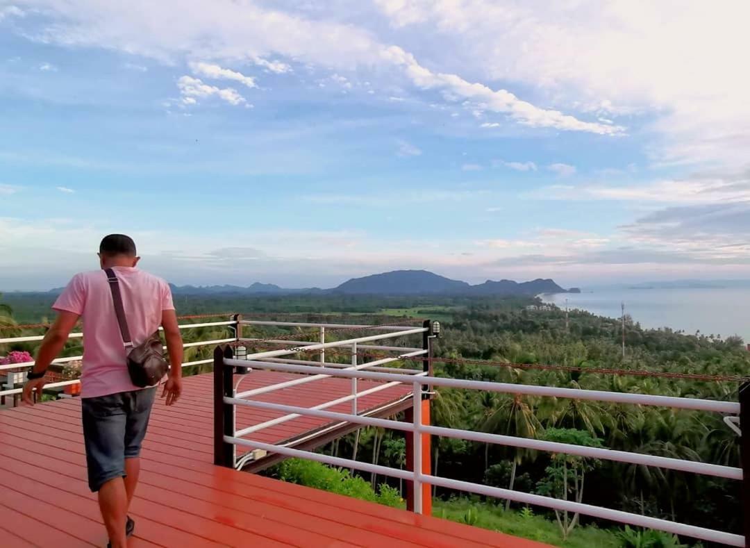 Happy Resort Khanom Eksteriør billede